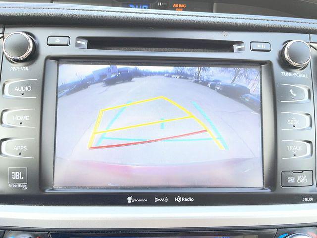 used 2019 Toyota Highlander car, priced at $26,900