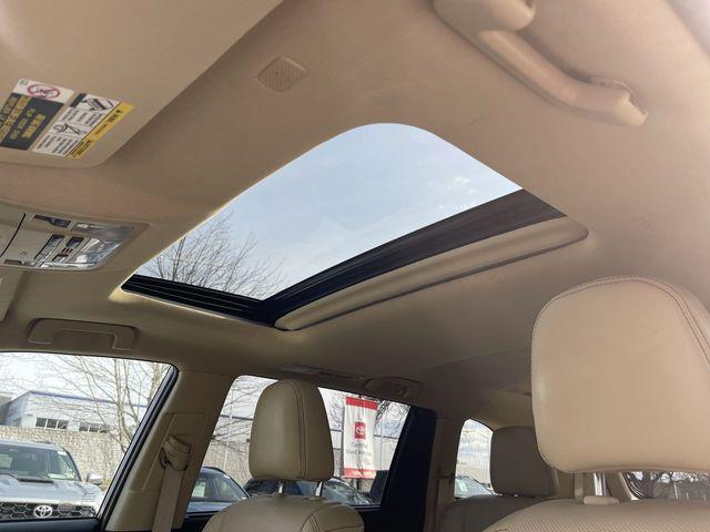 used 2019 Toyota Highlander car, priced at $26,900