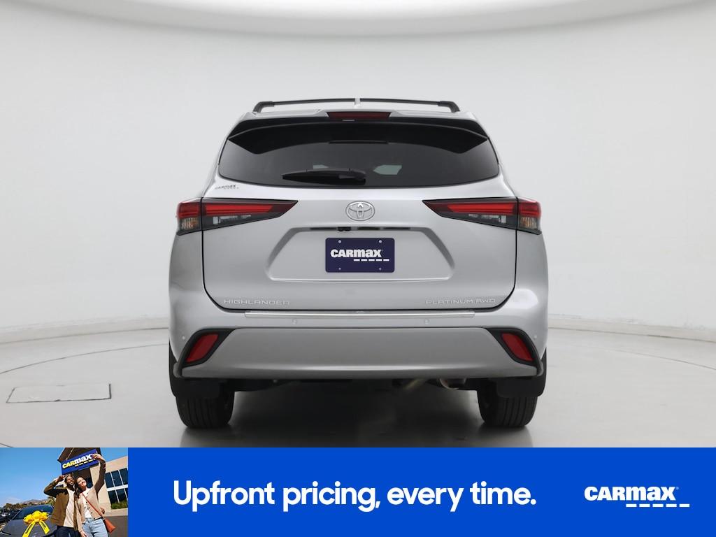 used 2024 Toyota Highlander car, priced at $47,998