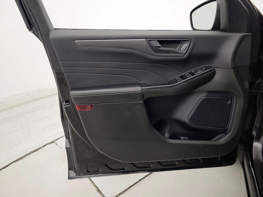 used 2024 Ford Escape car, priced at $19,998