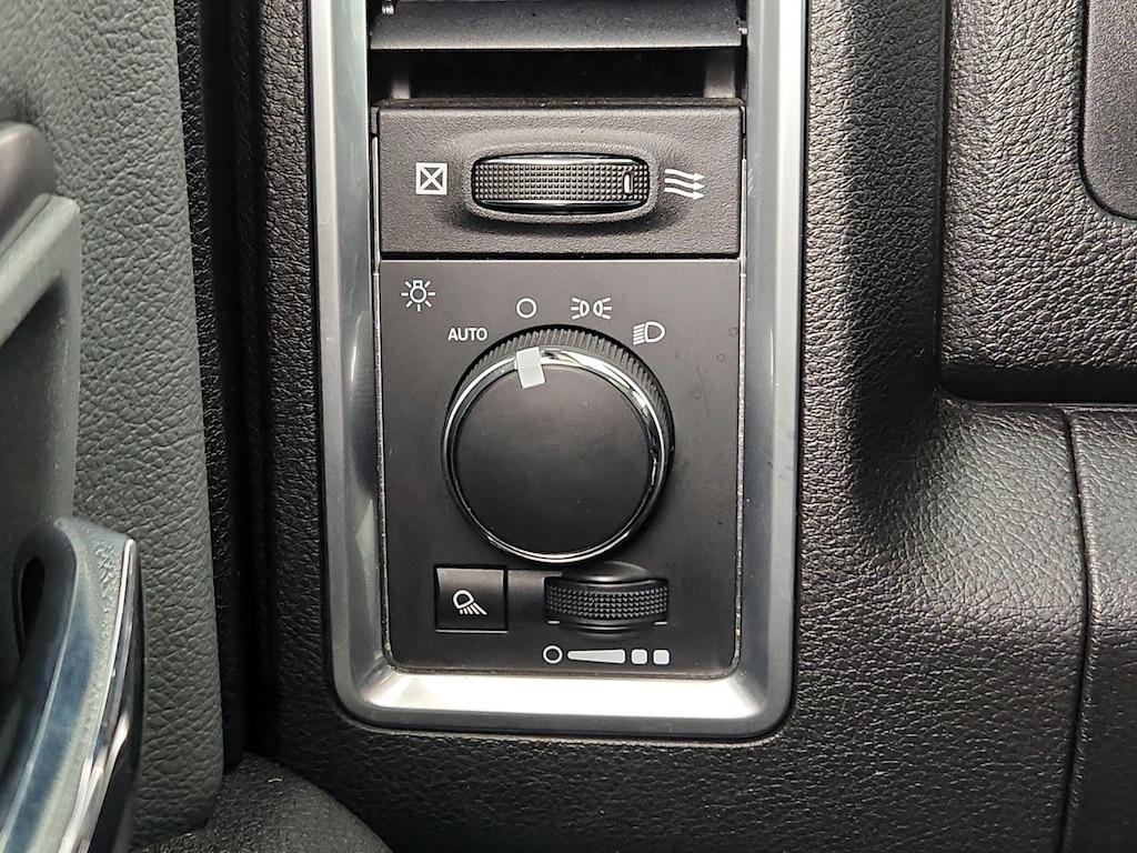 used 2022 Ram 1500 Classic car, priced at $24,998