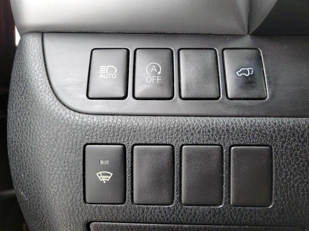 used 2017 Toyota Highlander car, priced at $24,998