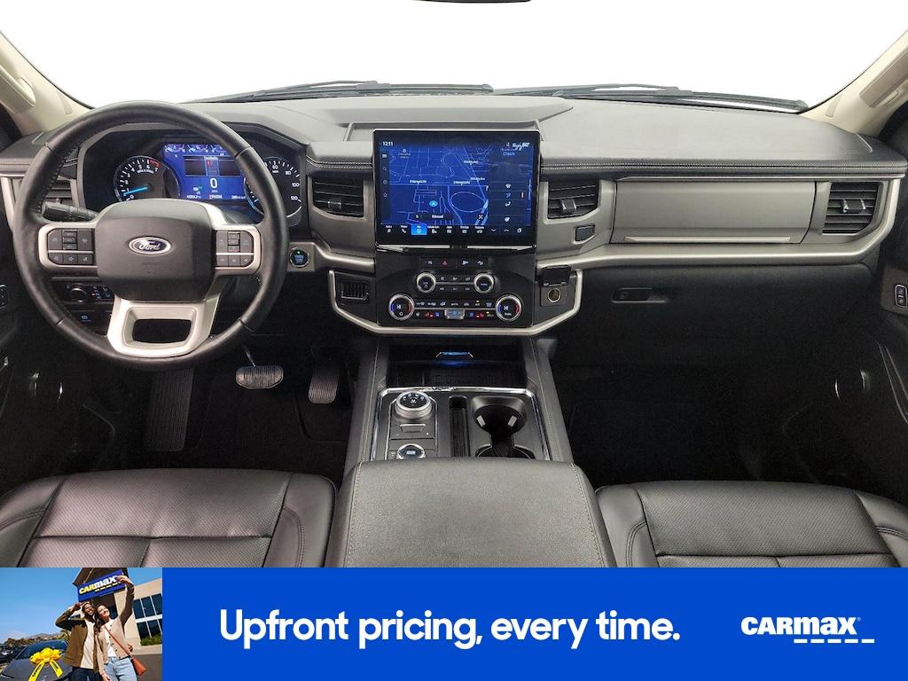 used 2024 Ford Expedition car, priced at $43,998