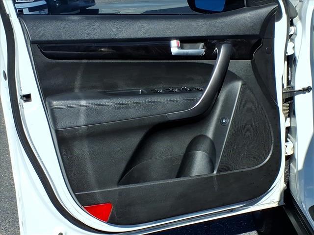 used 2015 Kia Sorento car, priced at $9,999