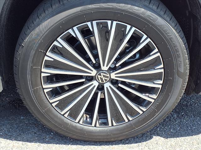 new 2026 Volkswagen Tiguan car, priced at $31,181