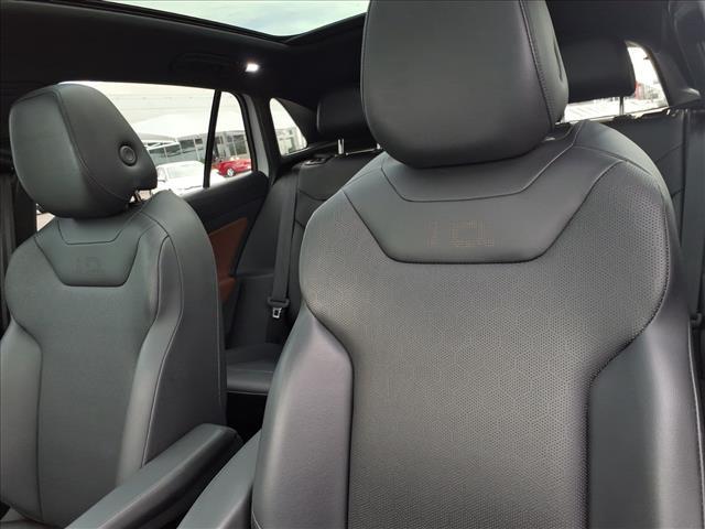 used 2022 Volkswagen ID.4 car, priced at $21,998