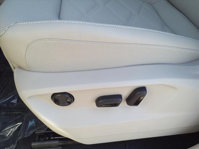 new 2026 Volkswagen Atlas car, priced at $44,998