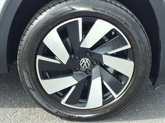 used 2024 Volkswagen Atlas Cross Sport car, priced at $27,998