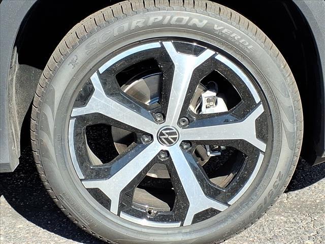 new 2026 Volkswagen Tiguan car, priced at $35,927