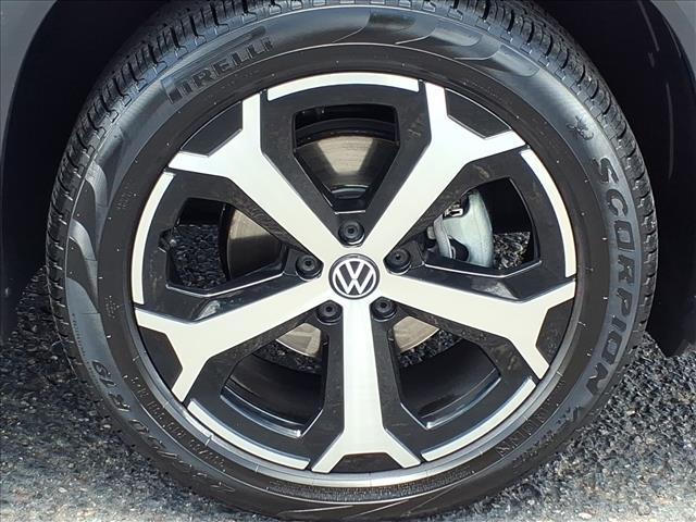 used 2025 Volkswagen Tiguan car, priced at $30,597