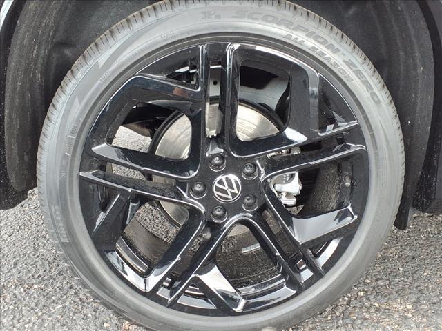 new 2026 Volkswagen Tiguan car, priced at $39,062