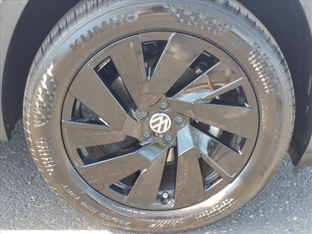 used 2025 Volkswagen Atlas car, priced at $38,998