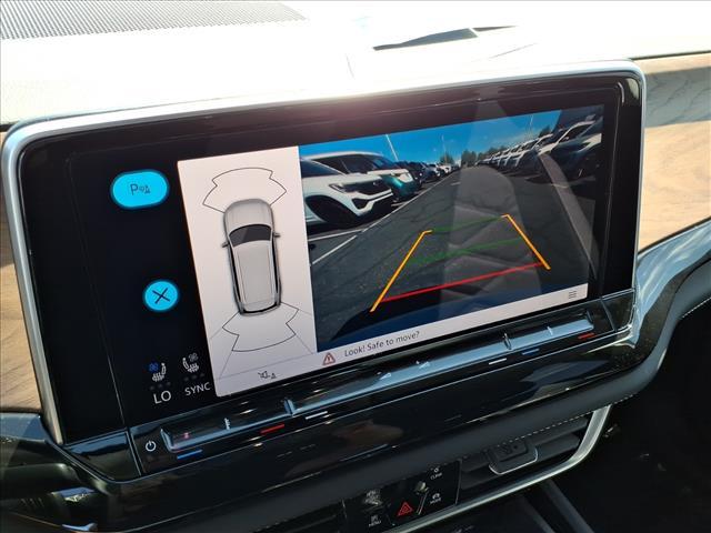 new 2026 Volkswagen Atlas car, priced at $45,034