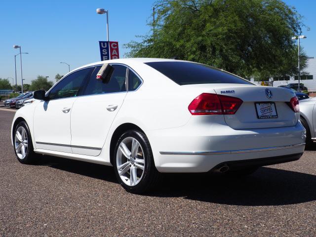used 2013 Volkswagen Passat car