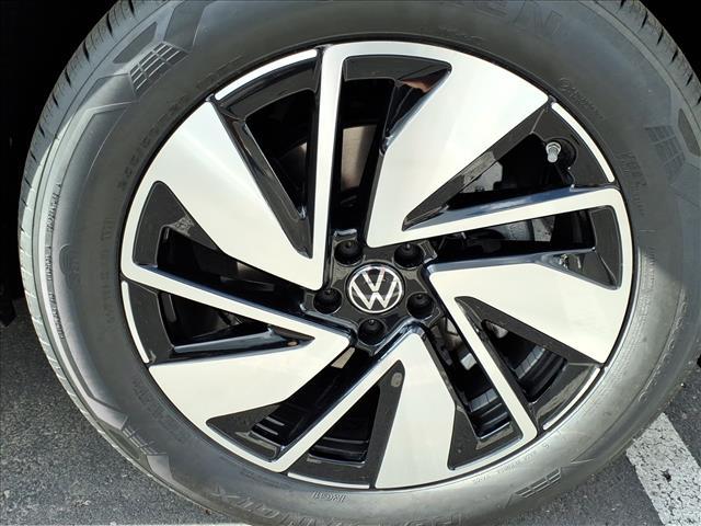 new 2026 Volkswagen Atlas car, priced at $46,178