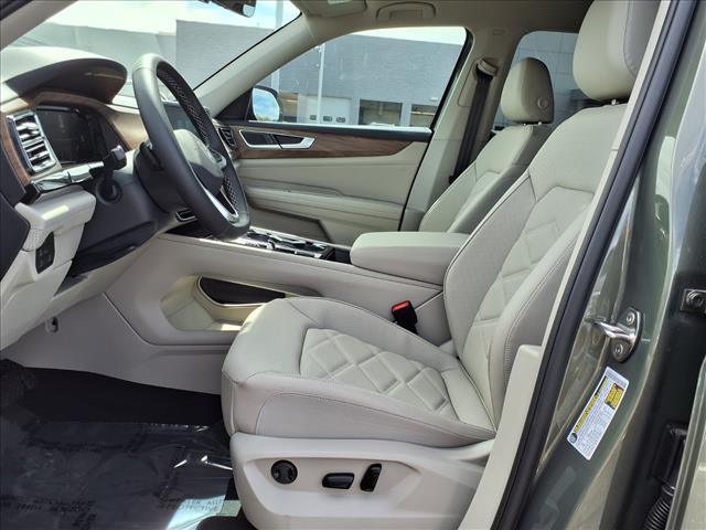 new 2026 Volkswagen Atlas car, priced at $46,178