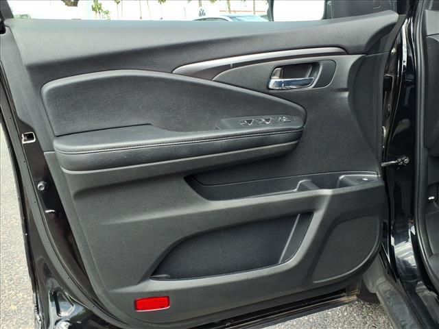used 2022 Honda Pilot car, priced at $26,999