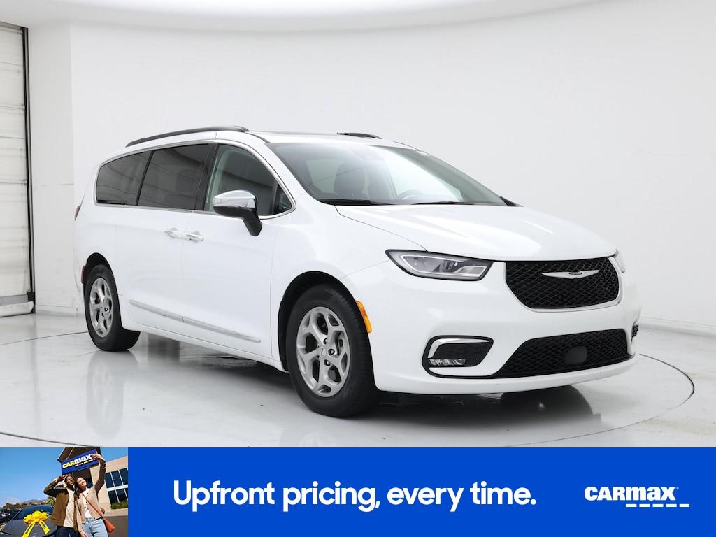 used 2023 Chrysler Pacifica car, priced at $33,998