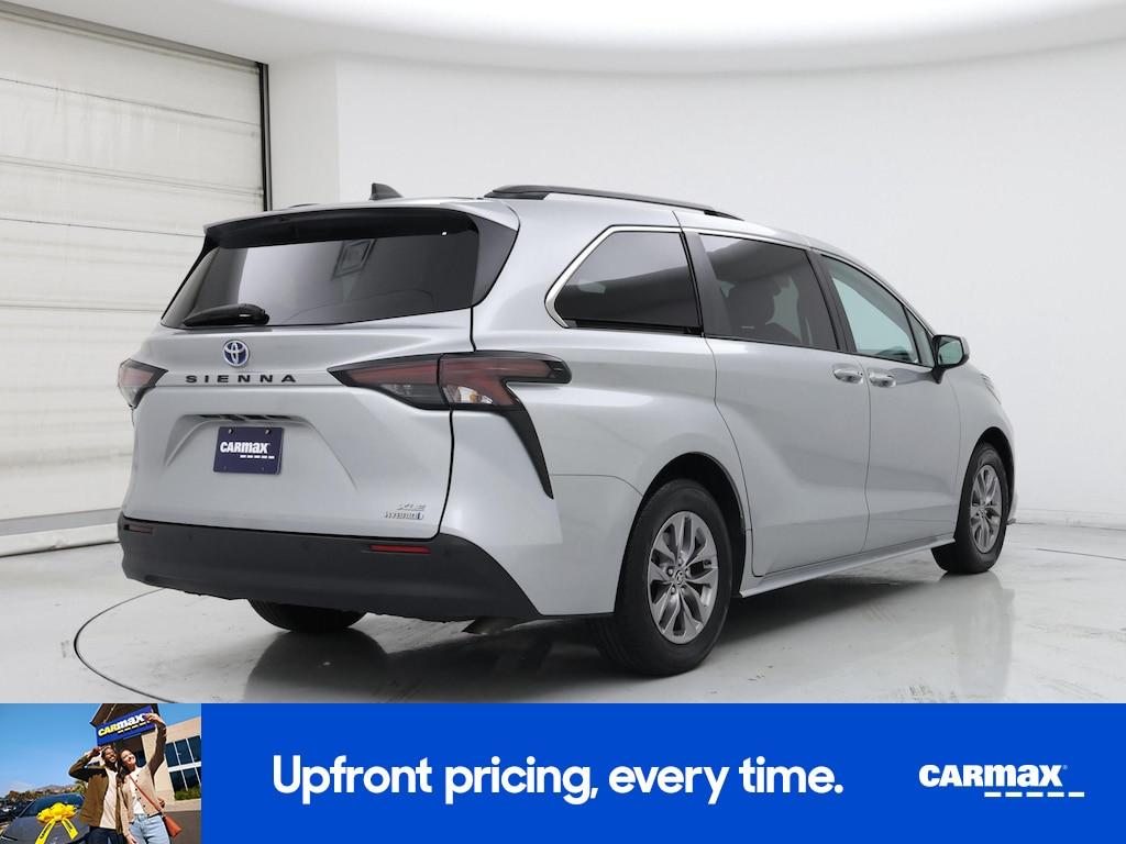 used 2024 Toyota Sienna car, priced at $38,998