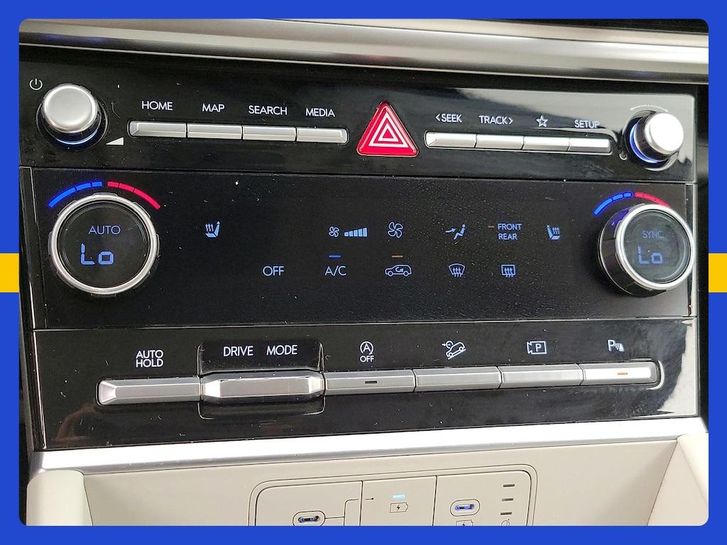 used 2024 Hyundai Santa Fe car, priced at $29,998
