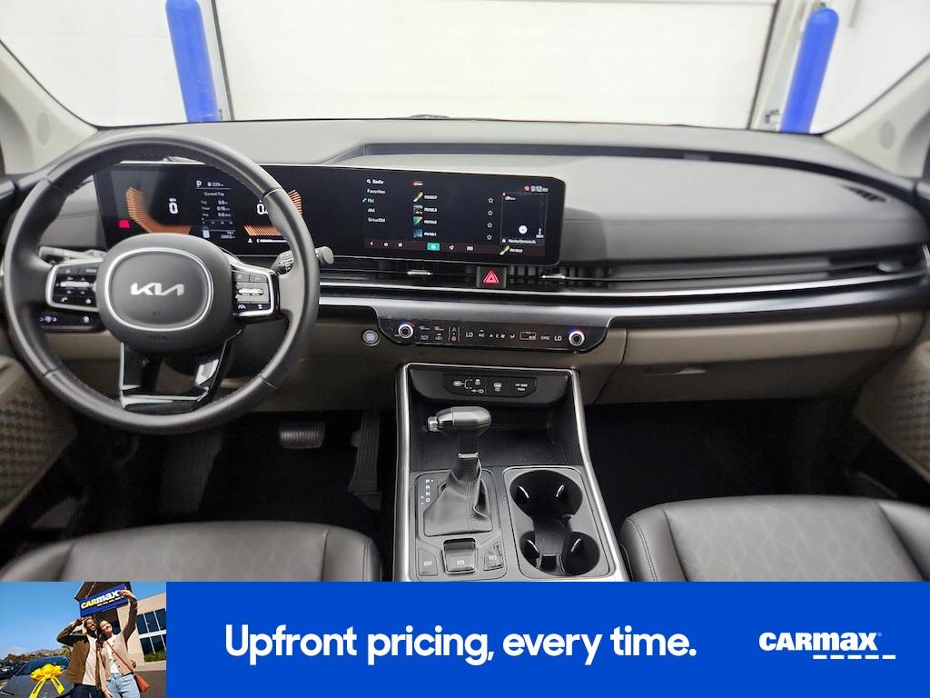 used 2025 Kia Carnival car, priced at $31,998