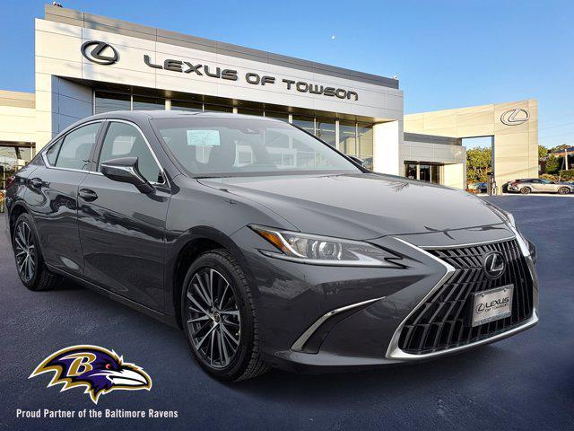 used 2025 Lexus ES 300h car, priced at $44,891