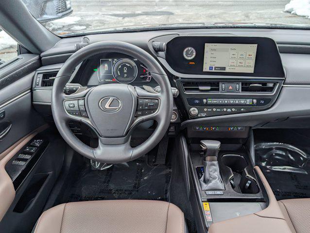 used 2025 Lexus ES 300h car, priced at $44,891