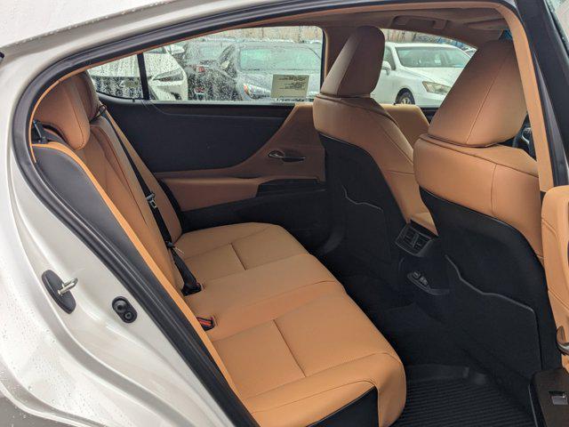 new 2025 Lexus ES 350 car, priced at $43,575
