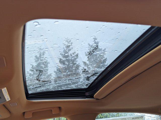 new 2025 Lexus ES 350 car, priced at $43,575