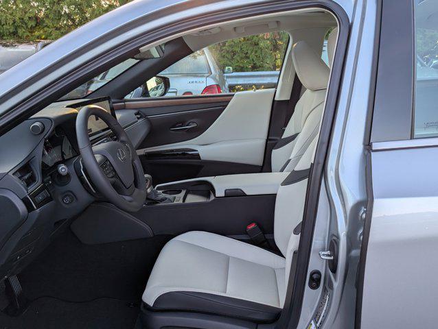 new 2025 Lexus ES 350 car, priced at $48,939