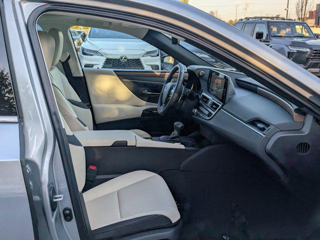 new 2025 Lexus ES 350 car, priced at $48,939
