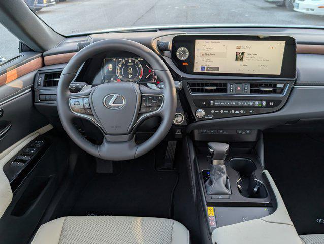 new 2025 Lexus ES 350 car, priced at $48,939