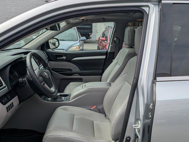 used 2018 Toyota Highlander car, priced at $20,991