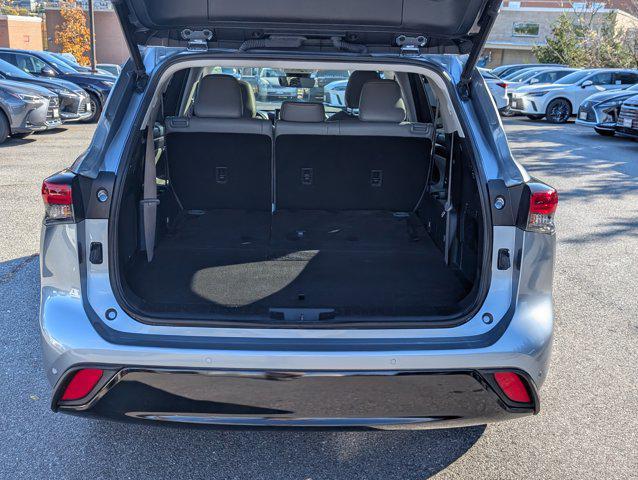 used 2023 Toyota Highlander car, priced at $40,741