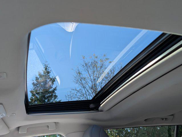 used 2023 Toyota Highlander car, priced at $40,741