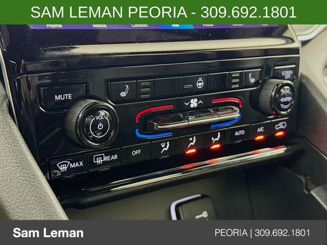 new 2025 Jeep Grand Cherokee car, priced at $40,695