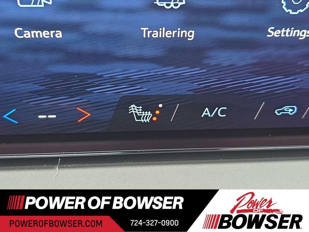 new 2026 Chevrolet Traverse car, priced at $44,117