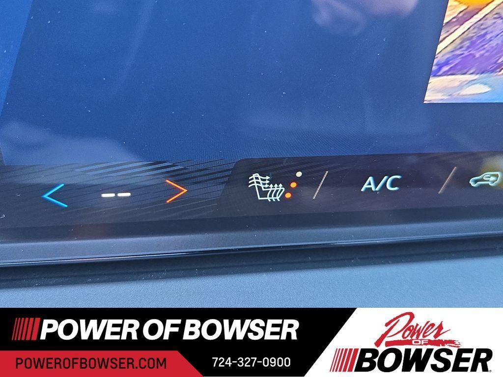 new 2026 Chevrolet Traverse car, priced at $42,163