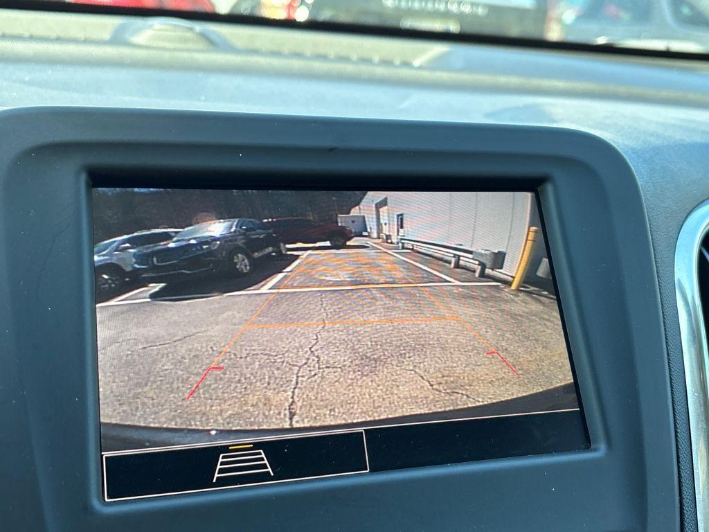 used 2023 Chevrolet Equinox car, priced at $23,369