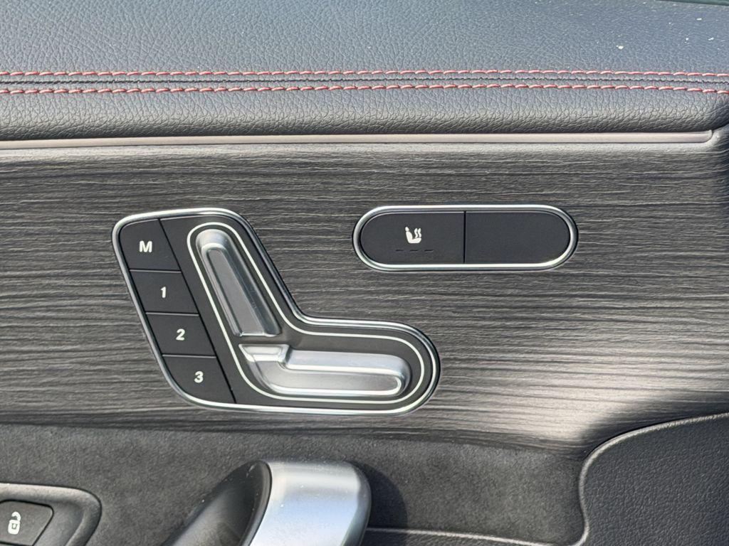 new 2025 Mercedes-Benz CLA 250 car