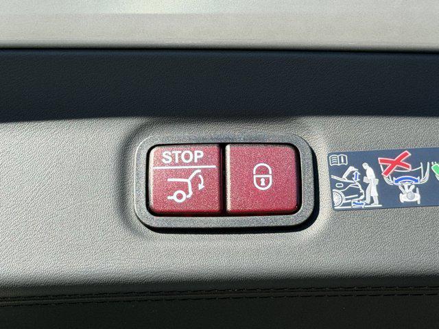 new 2026 Mercedes-Benz Maybach GLS 600 car, priced at $222,900