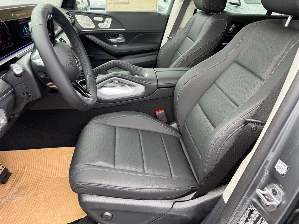 new 2026 Mercedes-Benz GLS 450 car, priced at $96,235