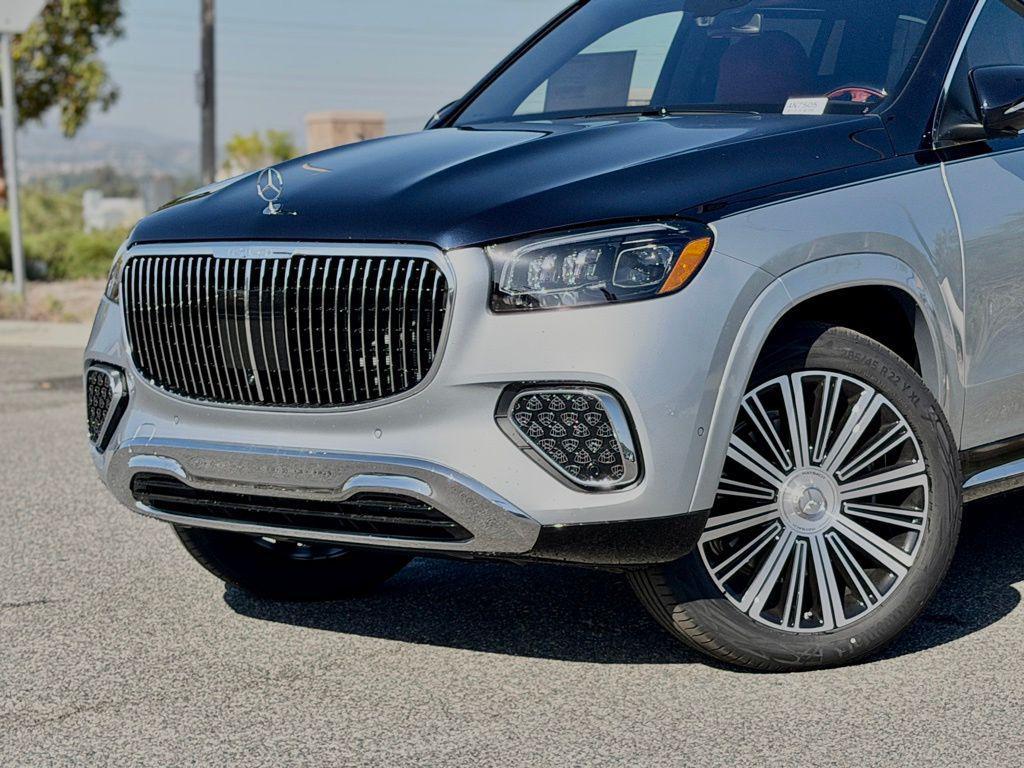 new 2026 Mercedes-Benz Maybach GLS 600 car, priced at $217,205