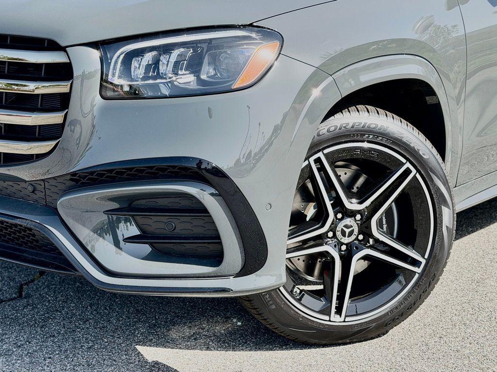 new 2026 Mercedes-Benz GLS 450 car, priced at $97,450