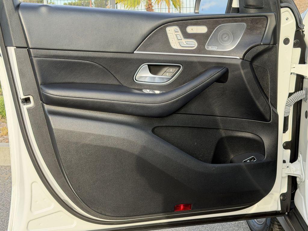 used 2023 Mercedes-Benz GLE 350 car, priced at $42,000