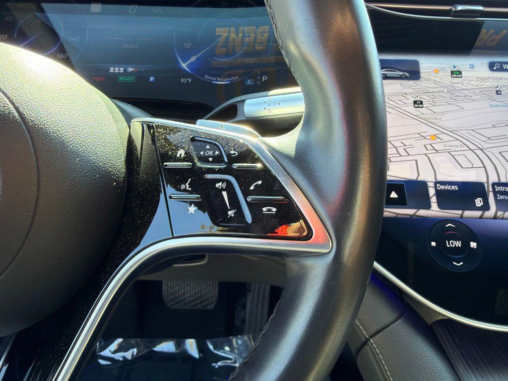 Mercedes-Benz EQS view 27