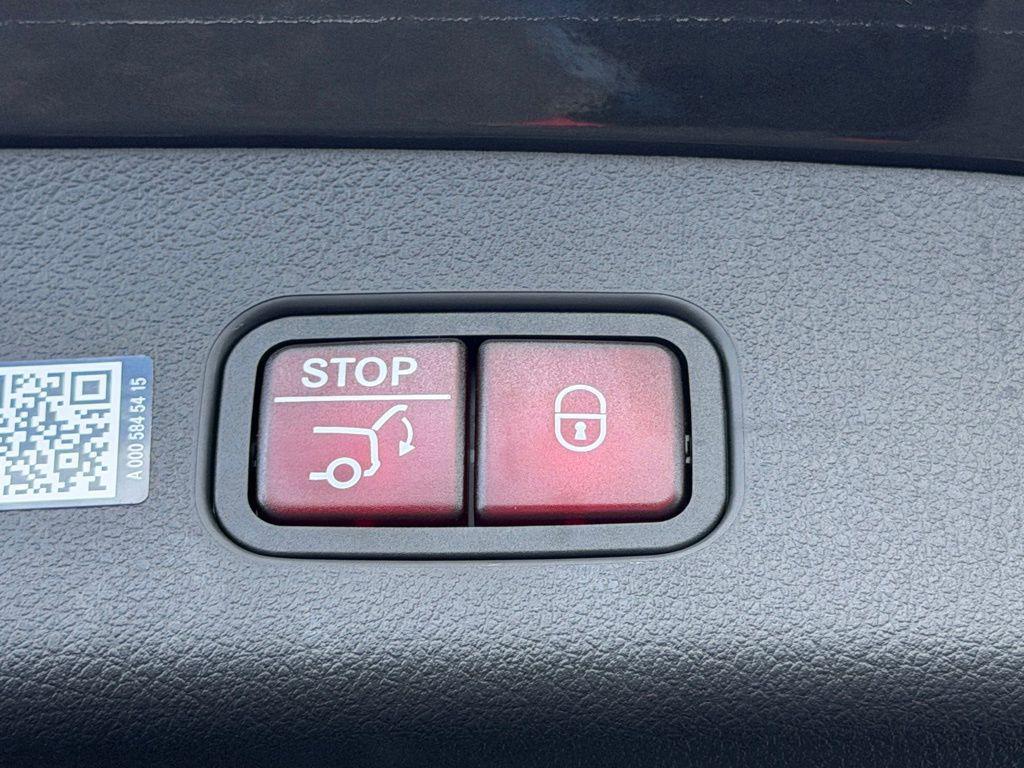 new 2026 Mercedes-Benz GLC 300 car, priced at $57,935