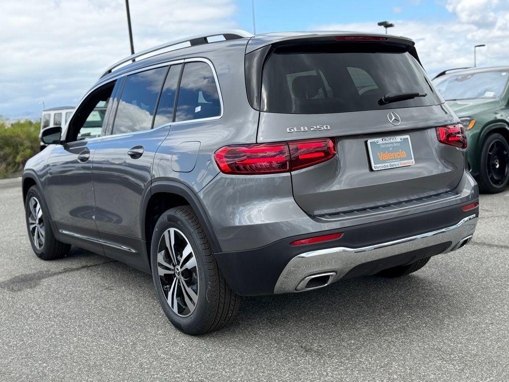 new 2026 Mercedes-Benz GLB 250 car, priced at $47,725