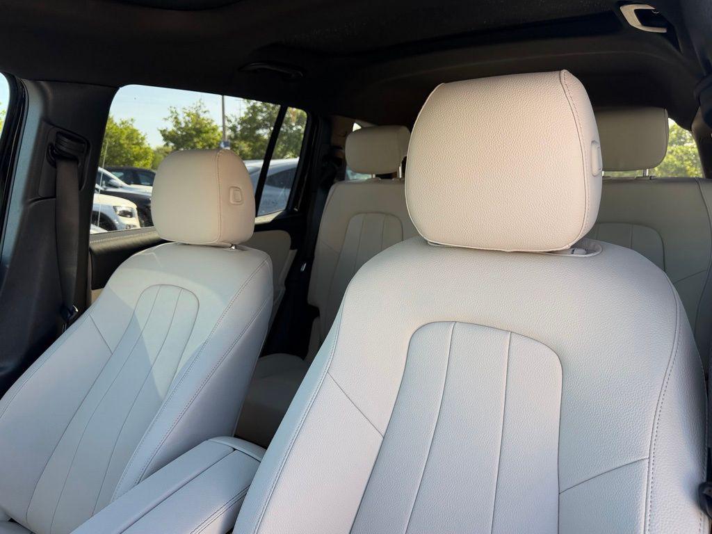 new 2026 Mercedes-Benz GLB 250 car, priced at $49,895