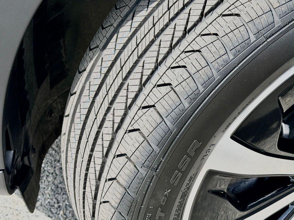 used 2022 Mercedes-Benz GLB 250 car, priced at $26,400